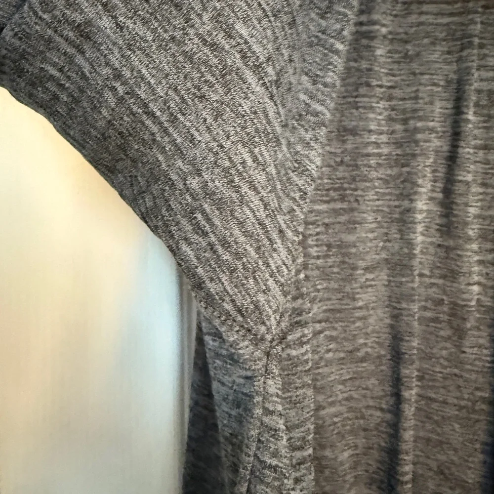 Women’s Michigan Wolverines Gray Hoodie - Large - Picture 7 of 7